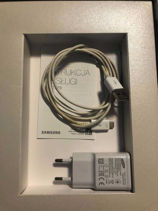 Tablet Samsung Tab S2 + Etui (bateria do wymiany)