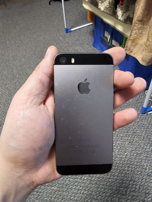 Продам Iphone 5S / Айфон 5С А1533