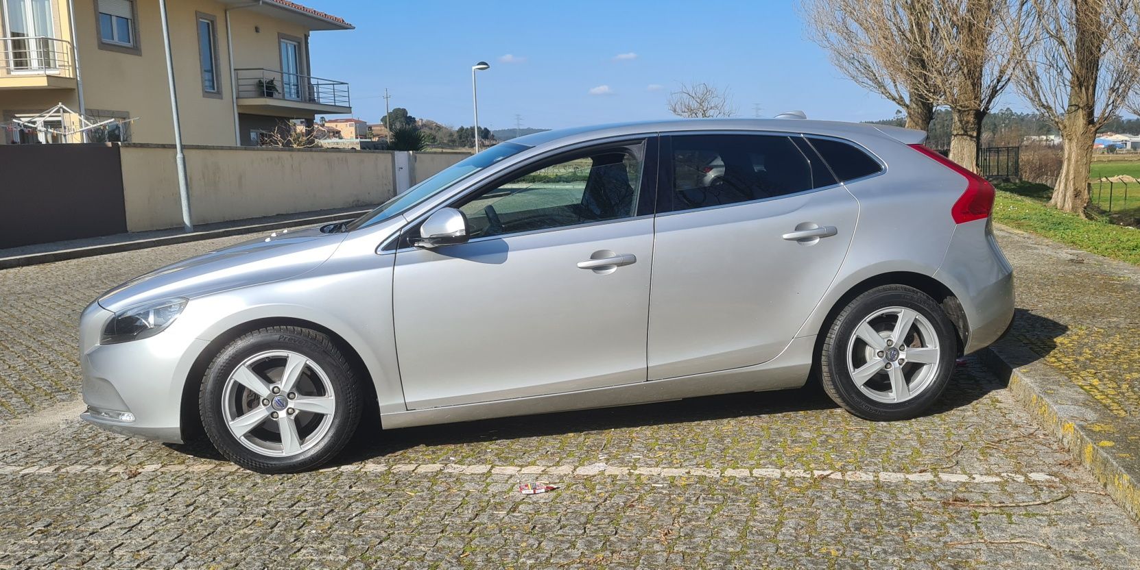 Volvo v40 1.6 D2 Nacional