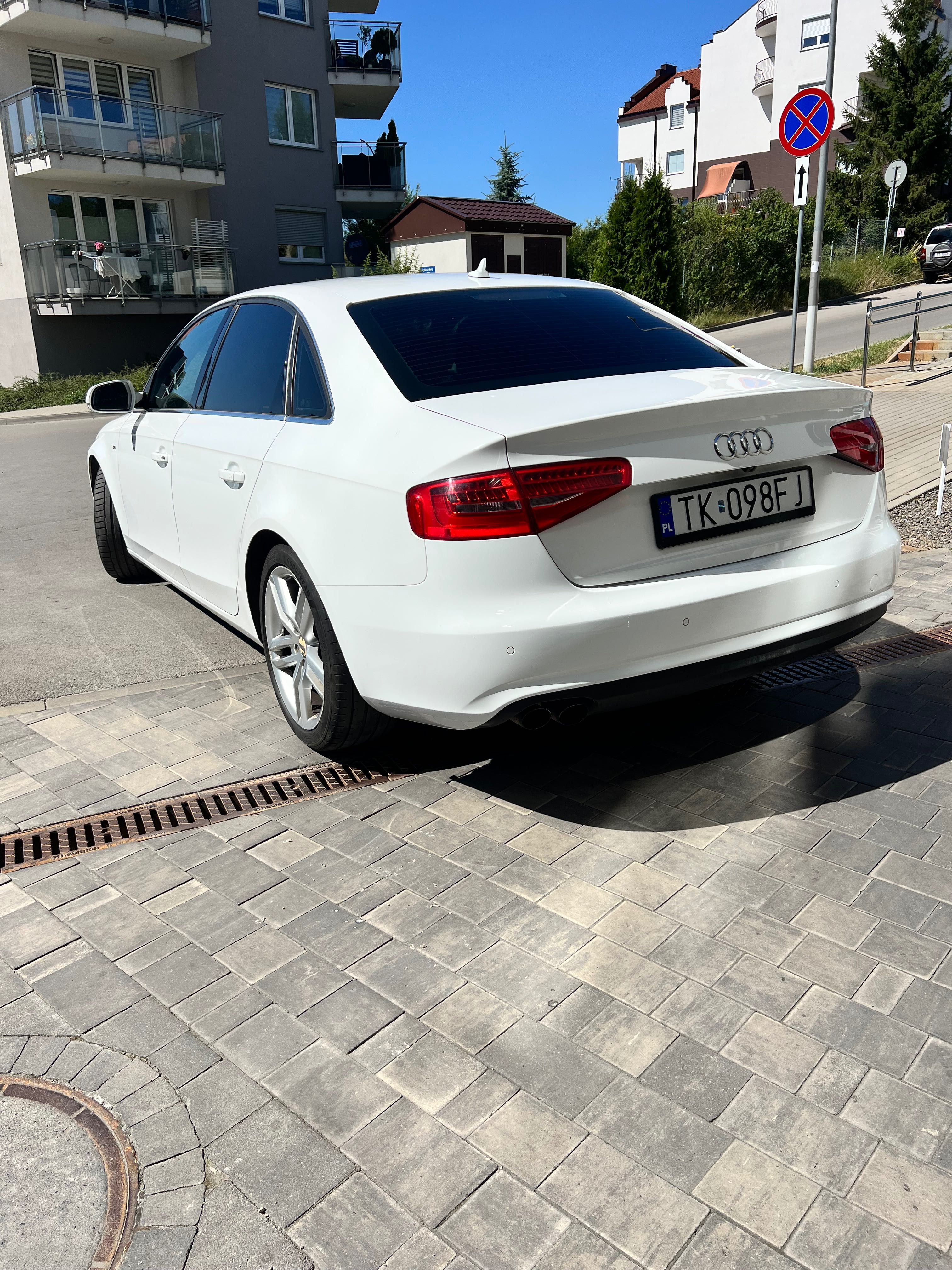 Audi A4 B8_2.0TDI_Sline_LIFT_12/13_PerfekcyjnyStan_Bezwypadek_Serwis