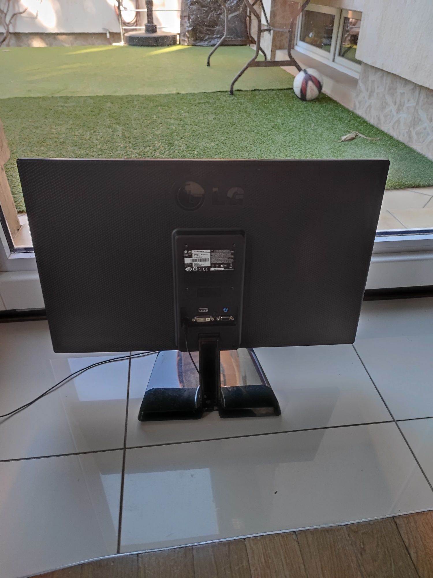 Monitor LED LG 23 cala IPS234V-PN