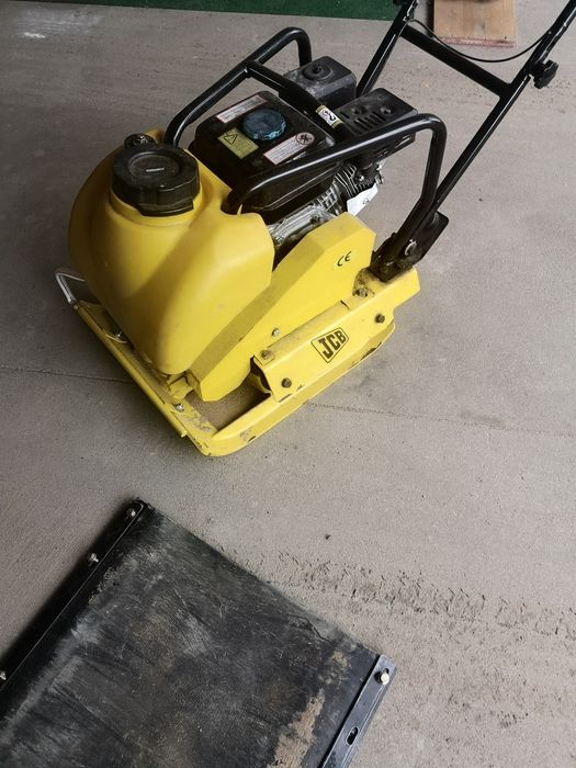 Zagęszczarka 110 kg. Jeden raz używana.