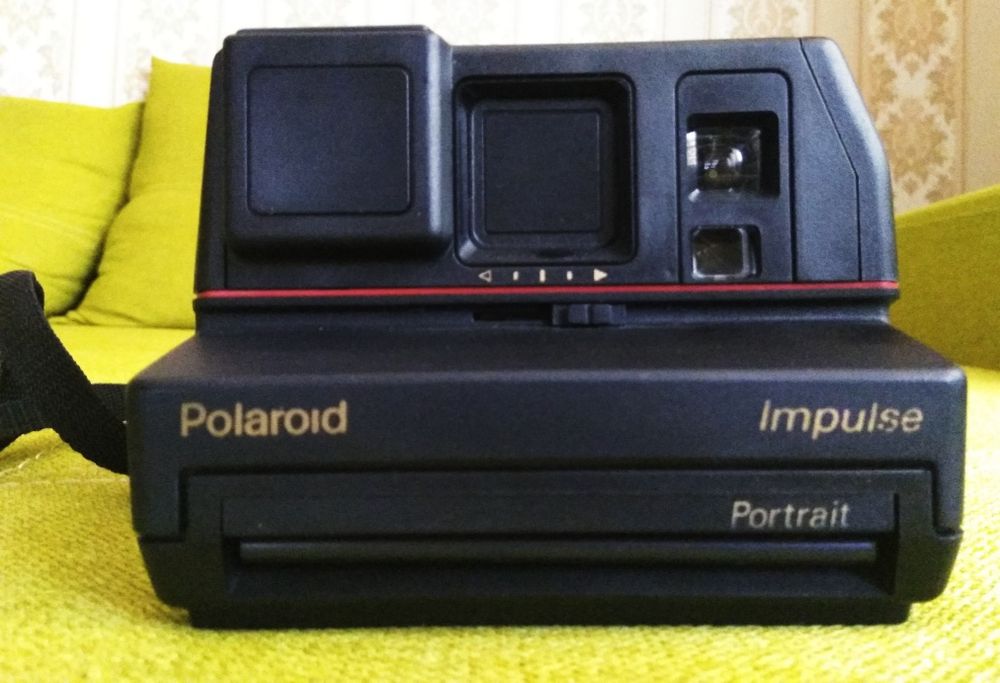 Фотоапарат Polaroid Impulse Portrait 600.