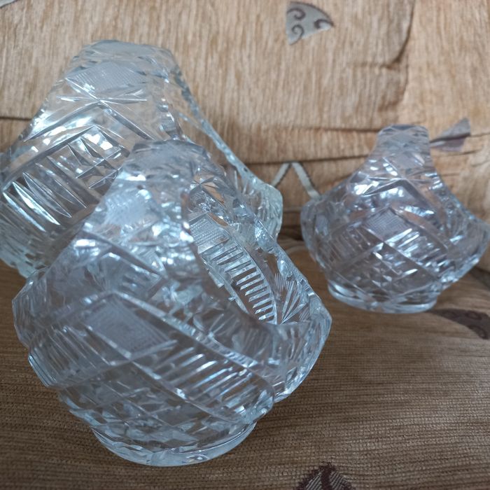 Zestaw kryształowych koszyków