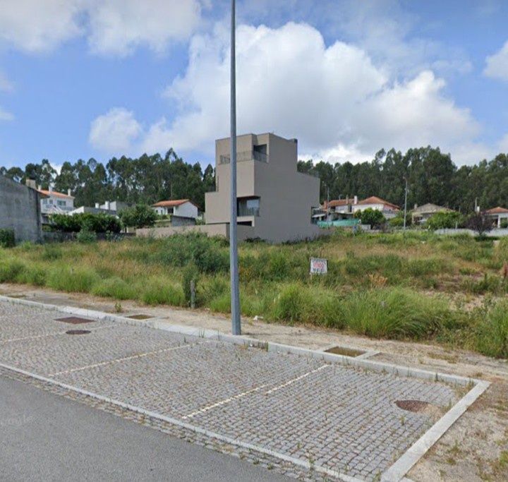 Lote terreno para Construção Castelo da Maia próximo Ismai