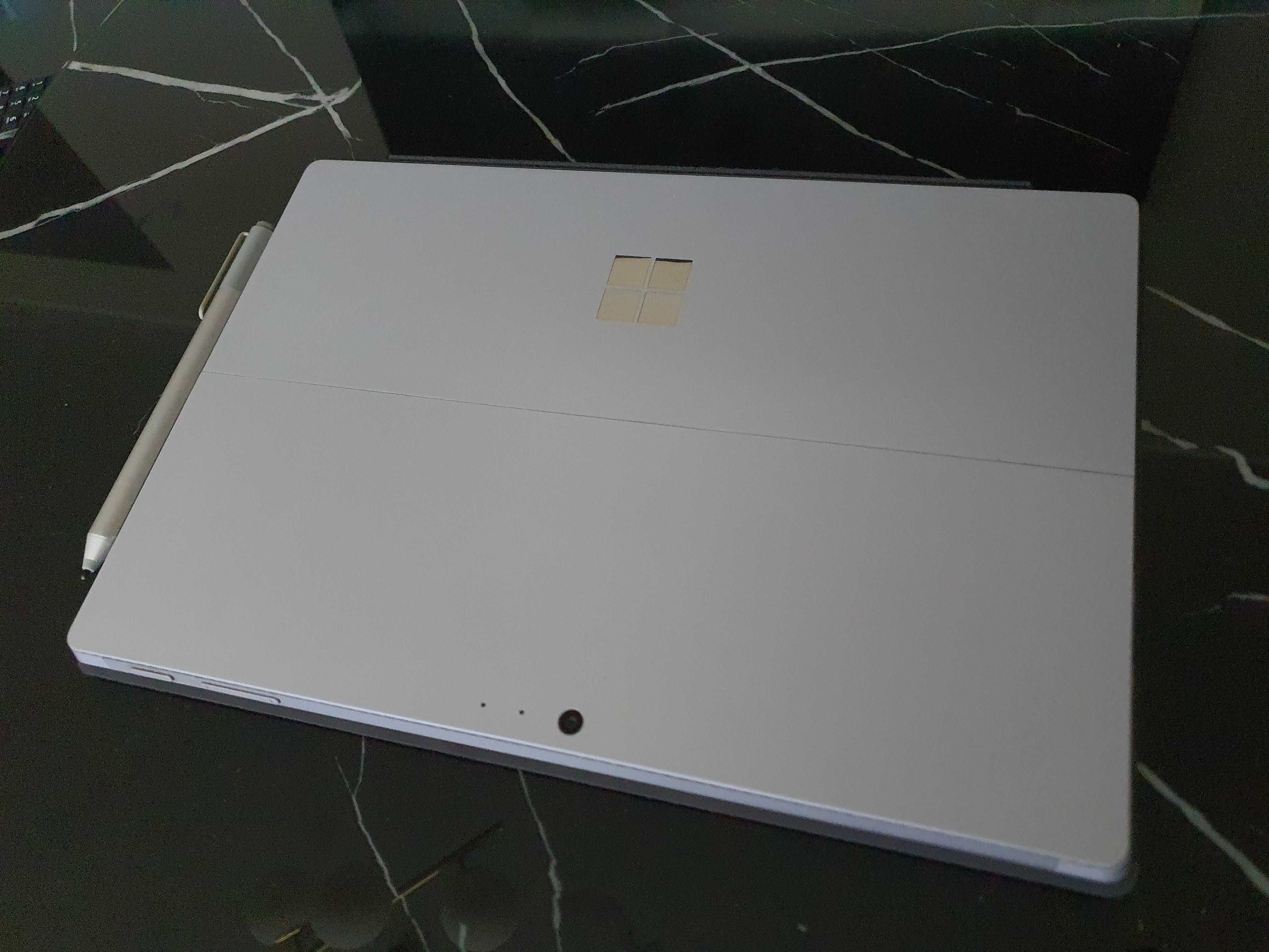 Surface pro4 i6300U