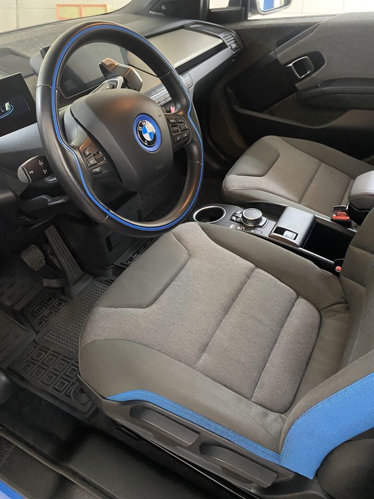 Продам BMW i3