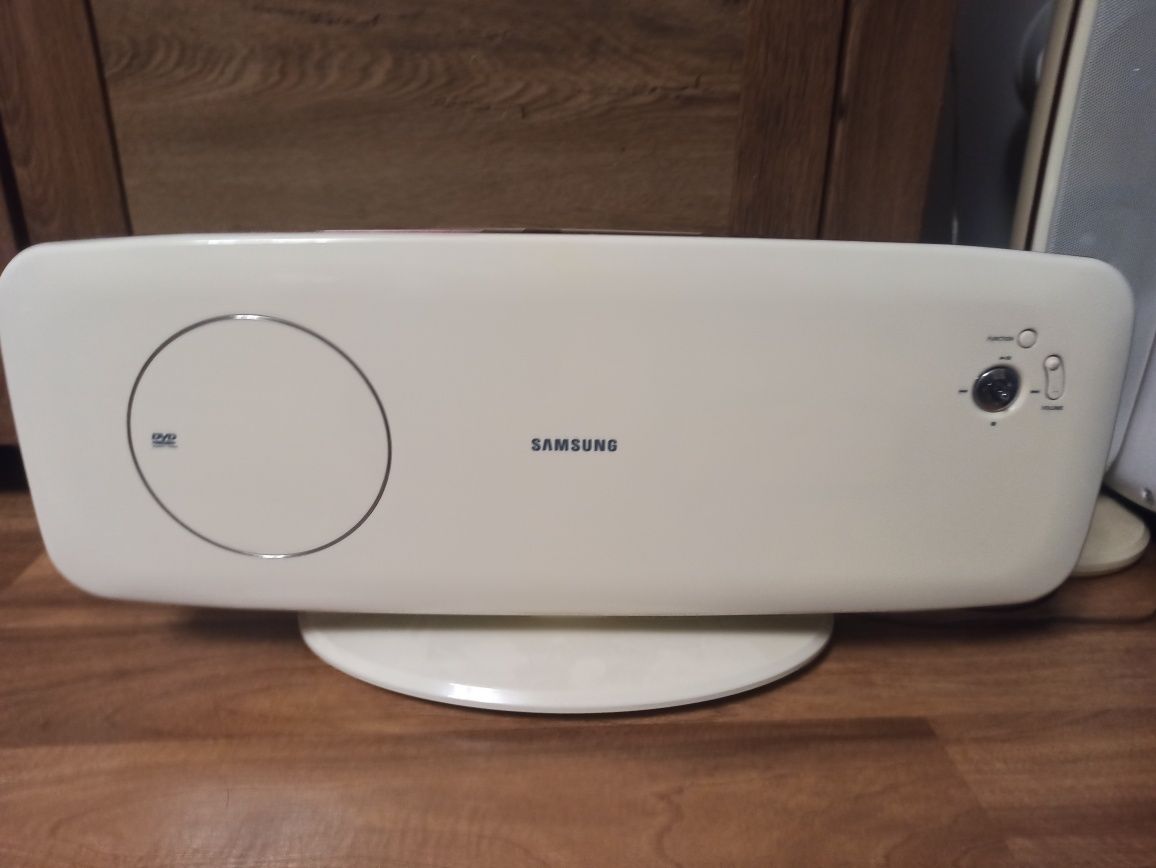 Kino domowe Samsung HT-QX 100W