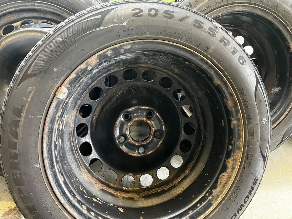 Felgi i opony zimowe 205/55/16 VW, Skoda, Audi