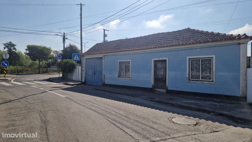 Moradia Térrea para Reconstrução em São Bernardo, Aveiro