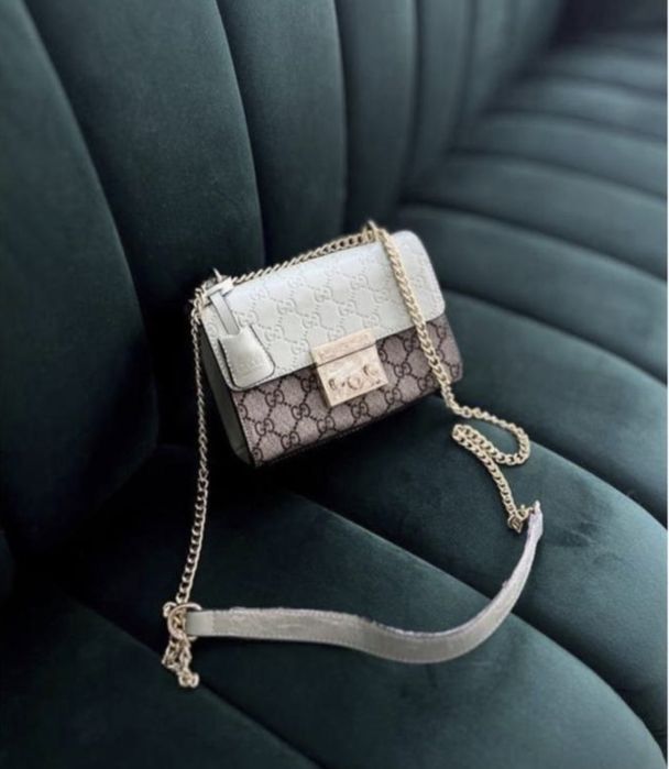 Стильна сумка кросбоді Gucci