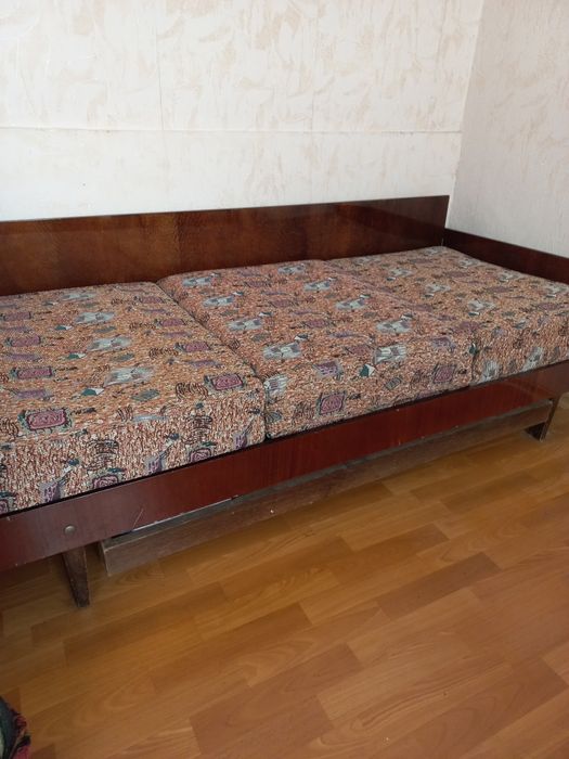 Продаю тахта диван , с ящиком для белья