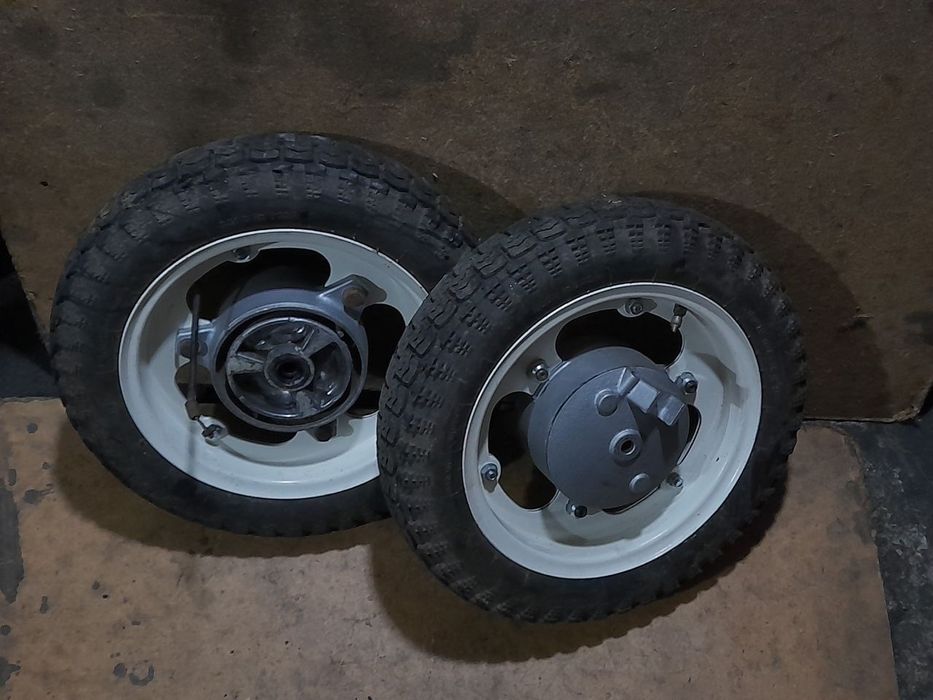 Колеса, мопед mini Riga Stella