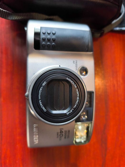 Фотоаппарат Minolta riva zoom 140ex