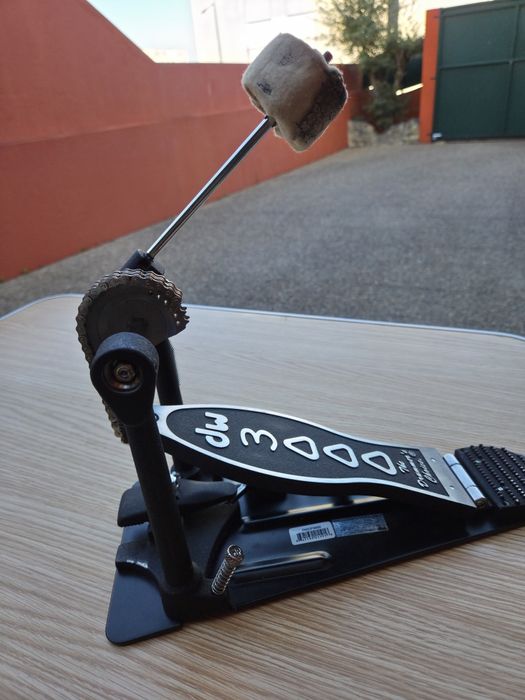 Pedal bombo dw3000