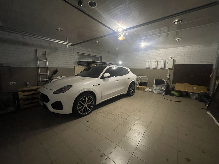 Maserati Grecale Modena 2023 рік