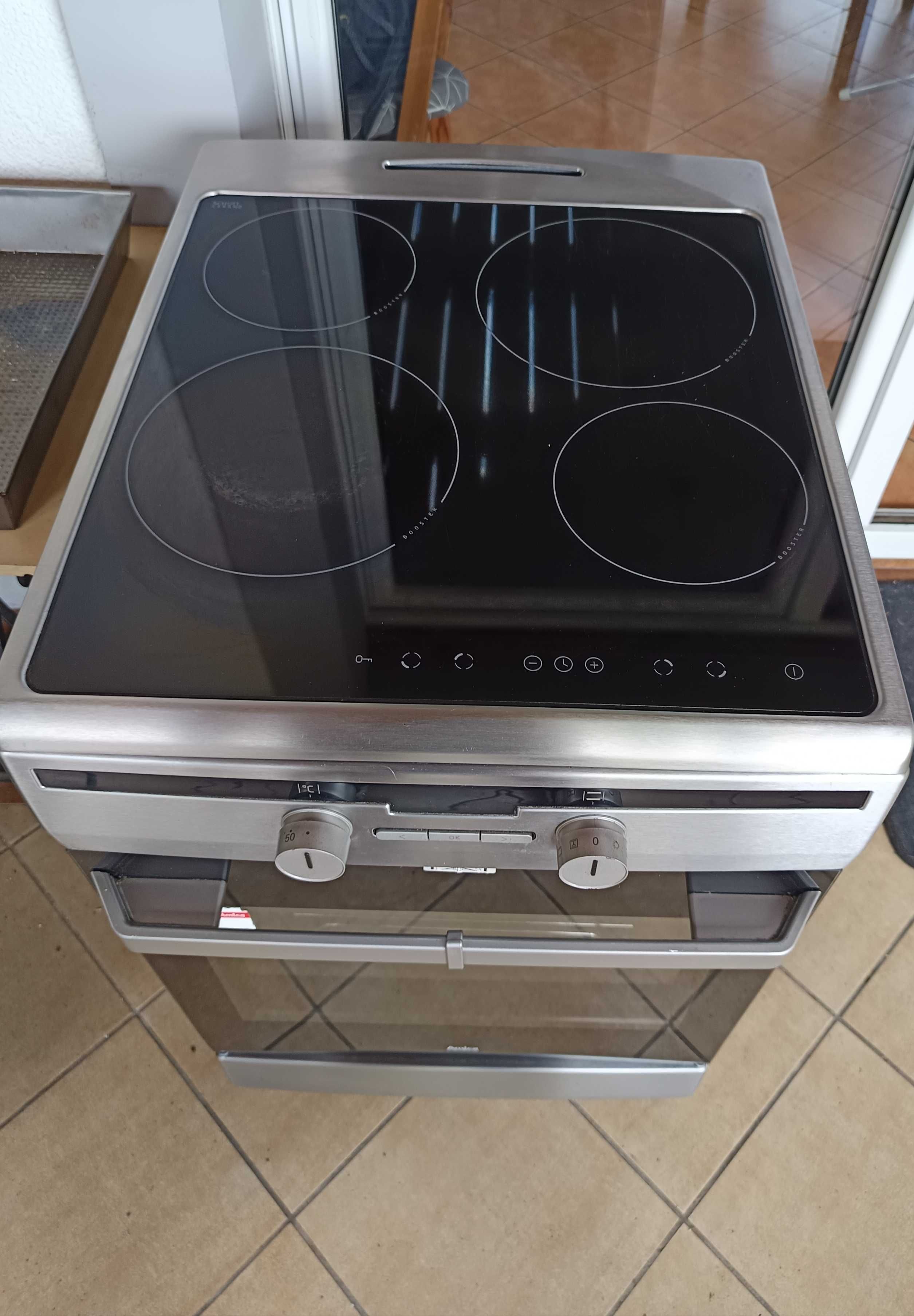 Kuchenka elektryczna z płytą indukcyjną Amica 58IES2.322HTab