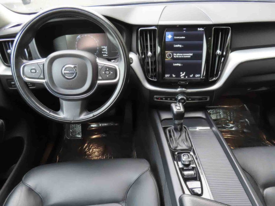 Volvo XC60 T5 Momentum      2019