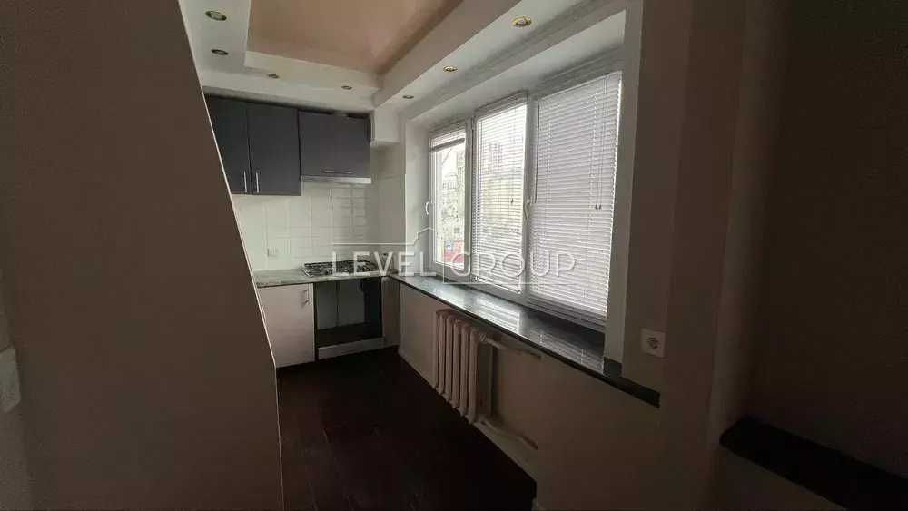 Продаж 2-кім квартири, 5 поверх  біля м. Нивки