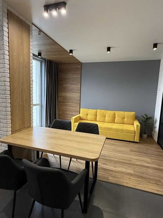 Продаж 2-кімн квартири, вул. Бігова