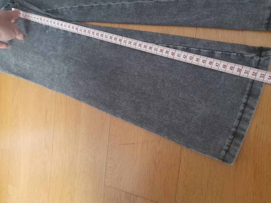 Treginsy, leginsy poszerzane dzwony