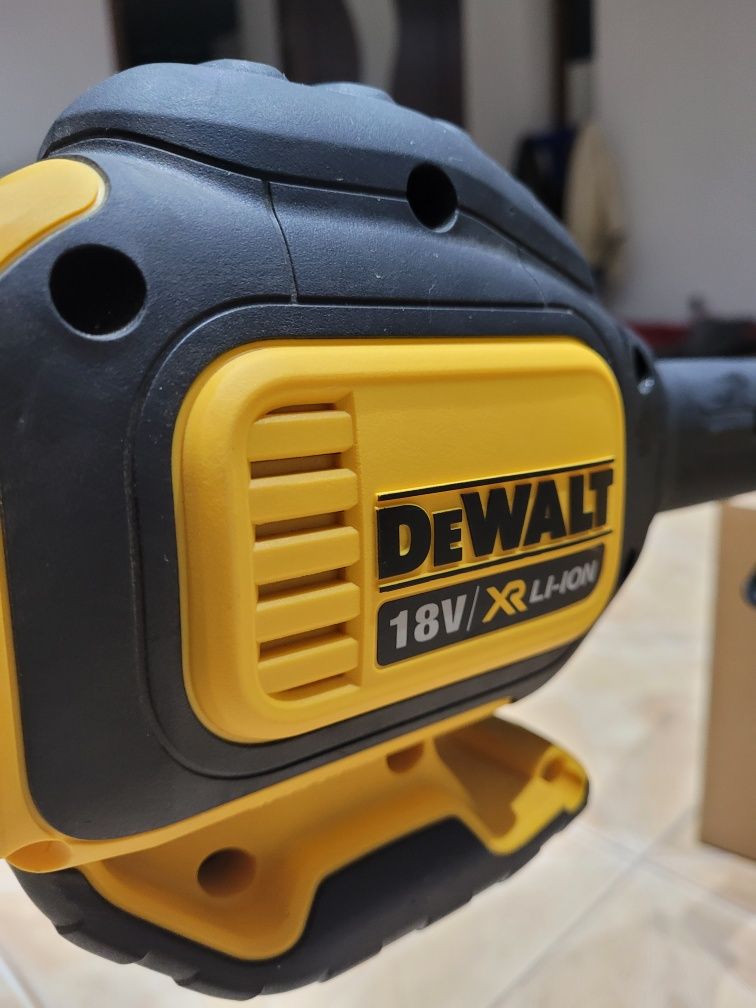 Dewalt електрокоса Brushless 18v DOM561P1S