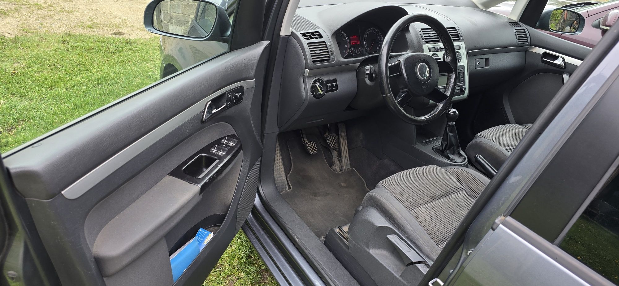 VW Touran bez wkładu