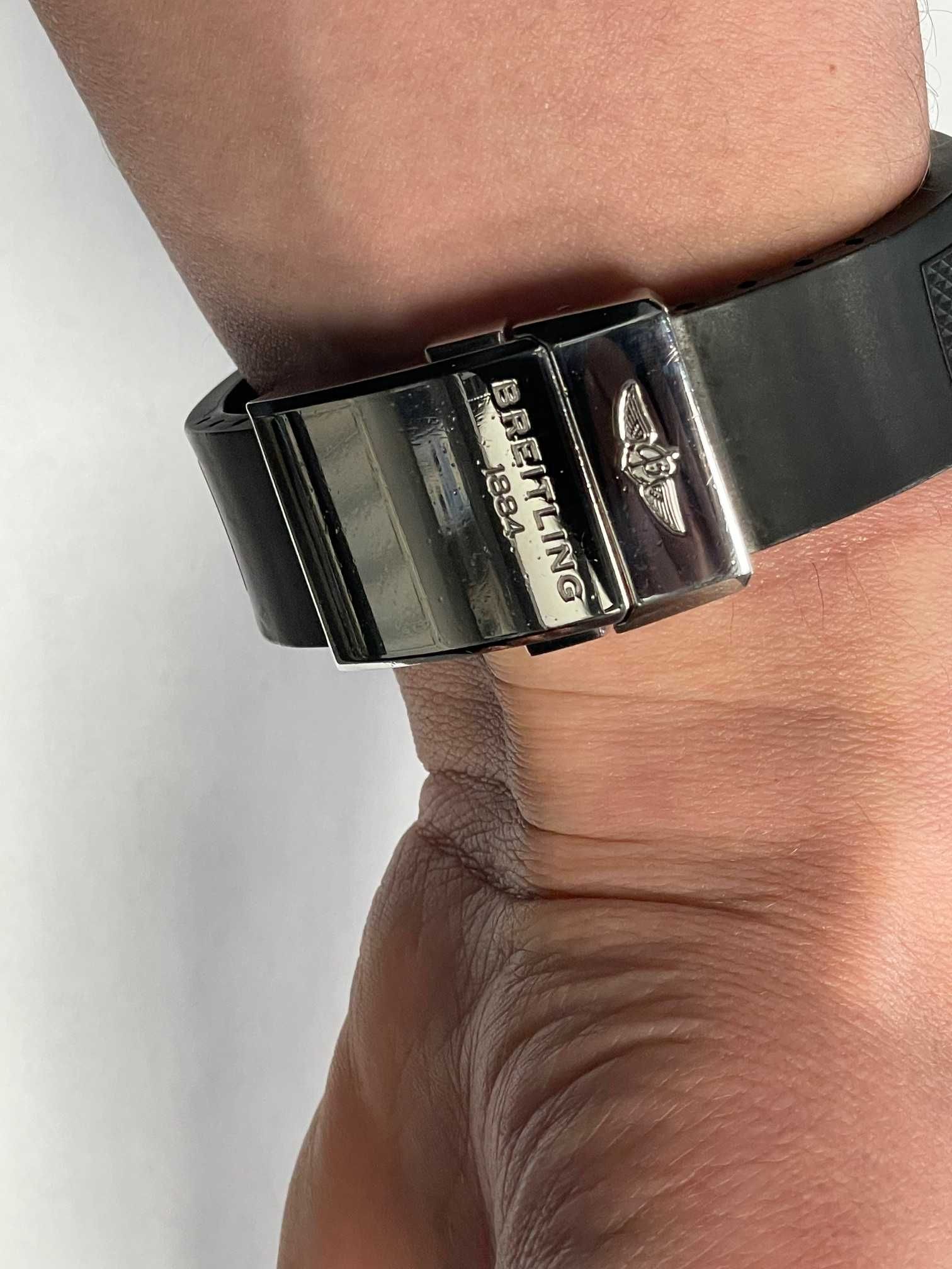 Breitling Bentley B05 Unitime Black Dial AB0521