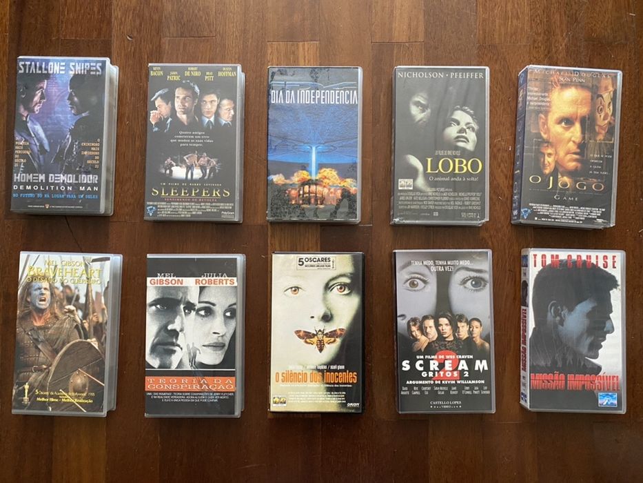 80 Filmes em cassetes VHS - Titanic, ET, Braveheart, Speed, Seven, etc
