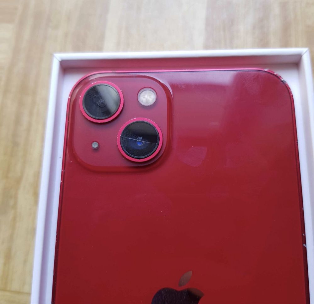 iPhone 13 128 GB czerwony – oryginalne pudełko, kabel, etui