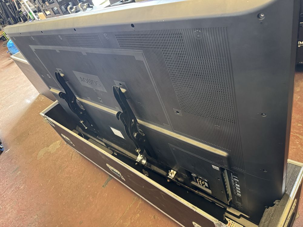 Telewizor Sharp Aquos 80 cali 2 szt