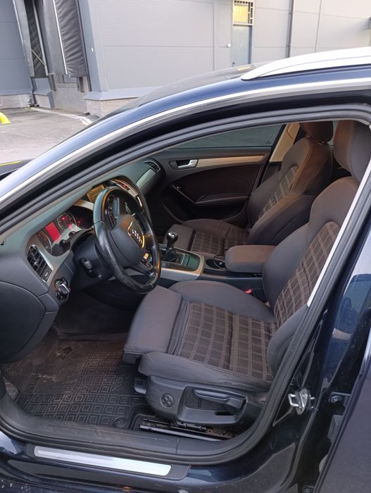 Audi A4 B8 2.0tdi 170сил 2010