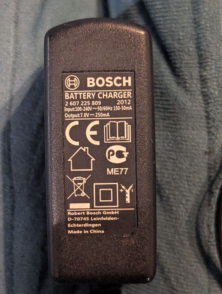 Bosch IXO оригинальный блок питания дешево