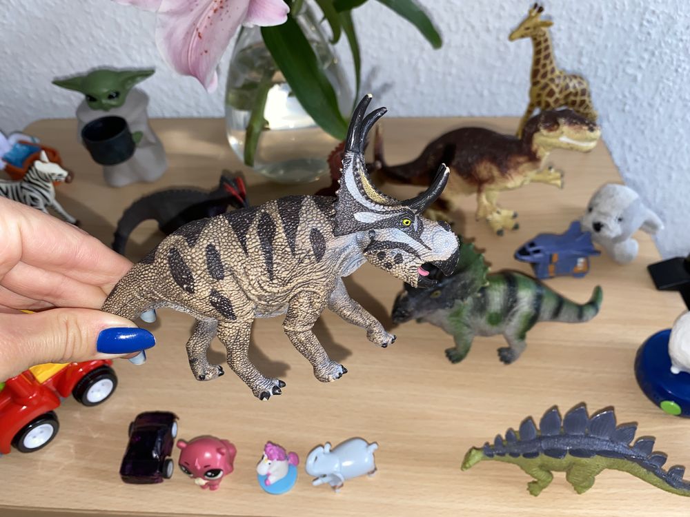 Игрушки, фигурки динозавры, драконы, киндеры, dino