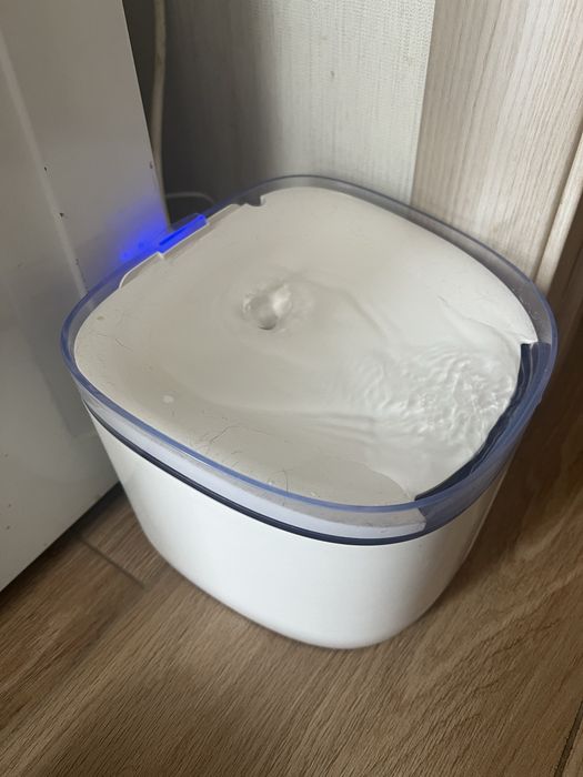 Petoneer фонтанчик для кота