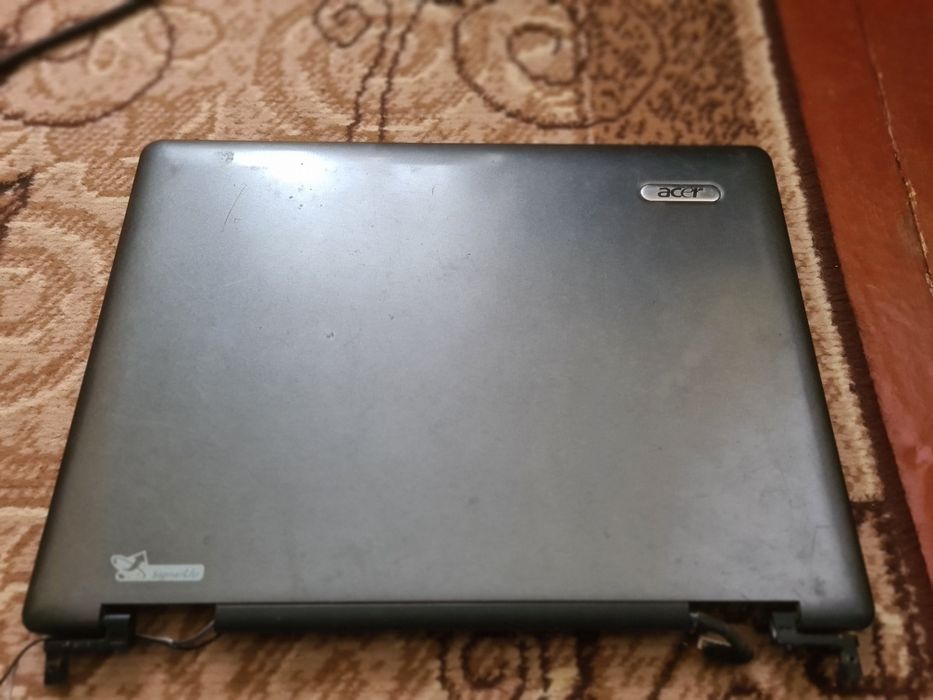 Экран с рамкой для ноутбука