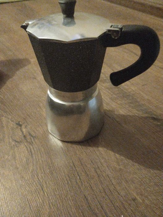 Гейзеровка, кофеварка итальянская, новая , фирмы "MASTER MOKA"