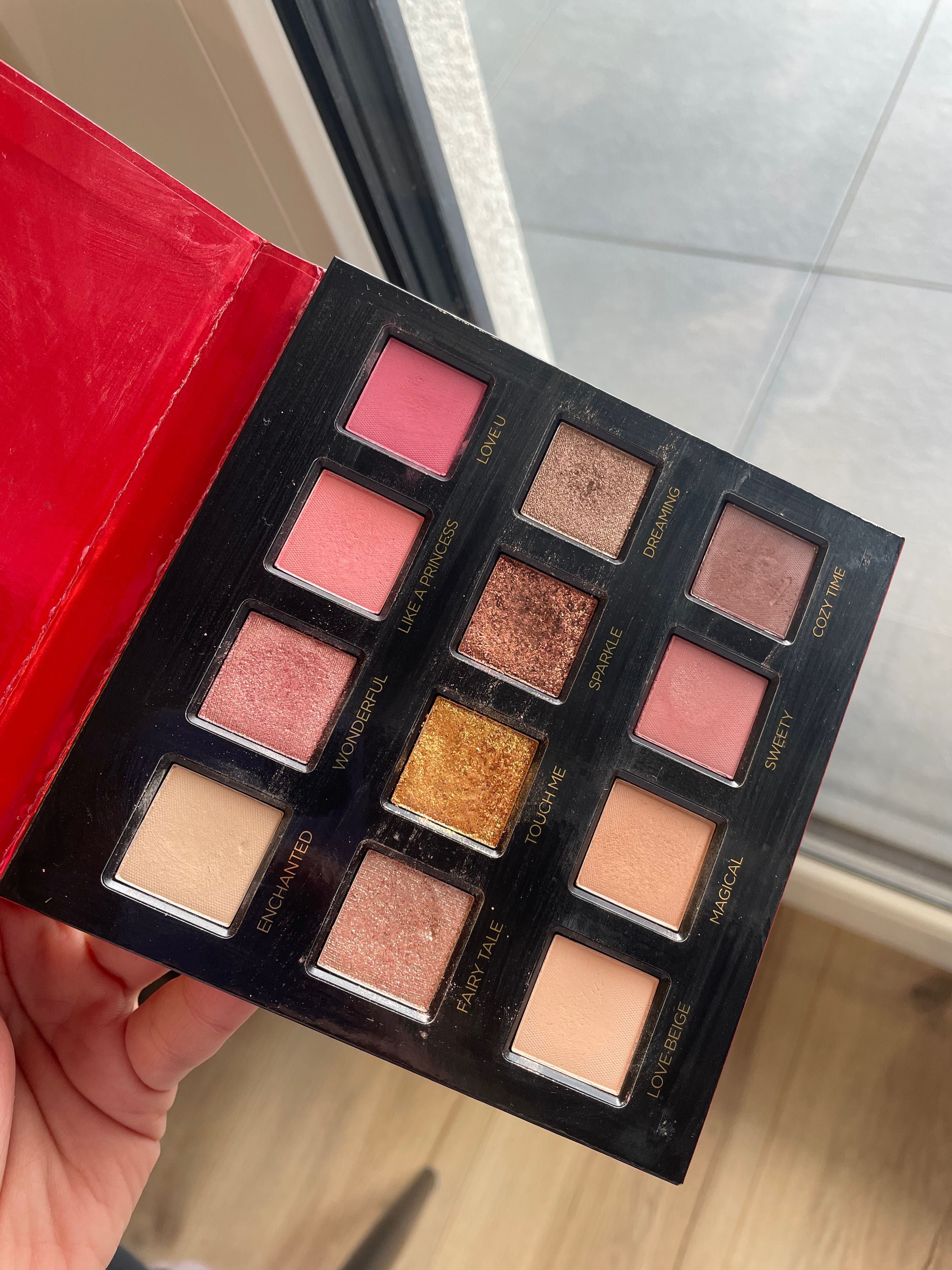 Kiko paleta magical holiday