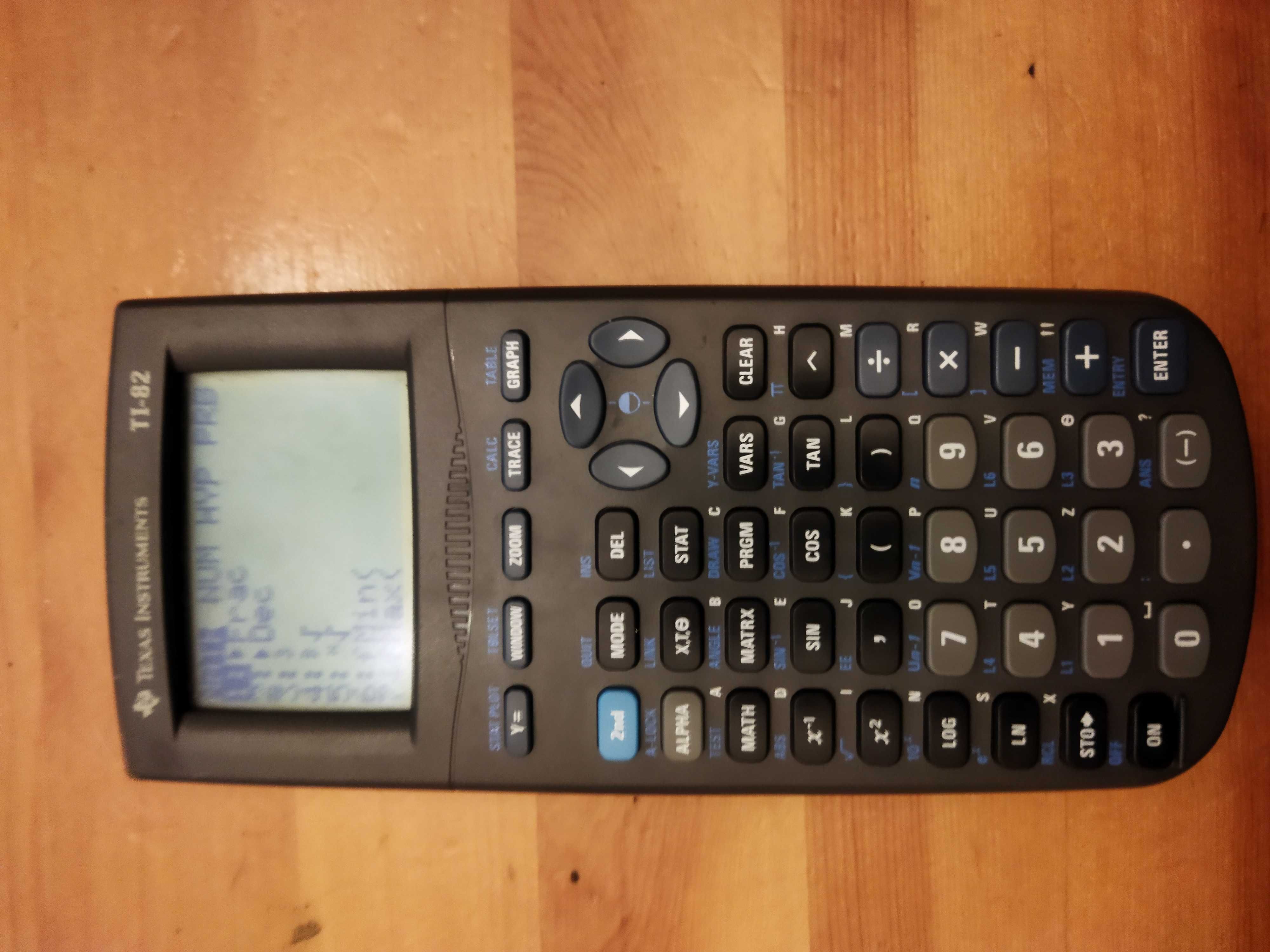 Kalkulator Naukowy Texas Instruments TI-82