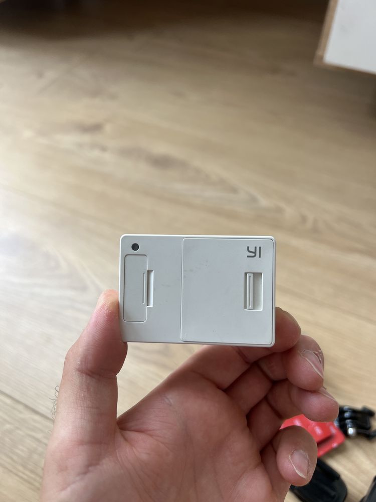 Xiaomi YI Action Camera (biała), wodoszczelna obudowa