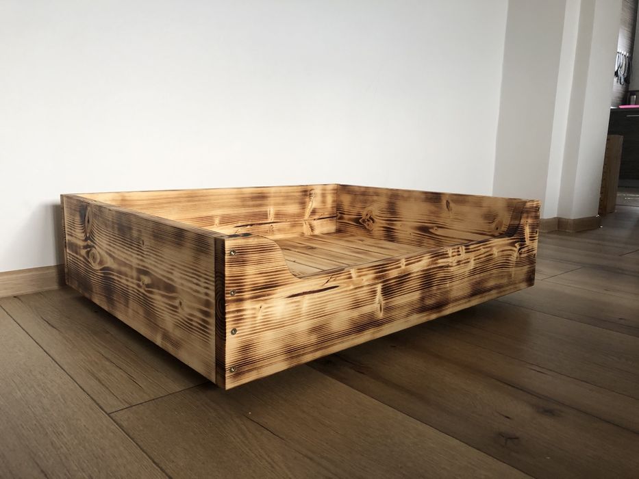 Drewniane legowisko dla psa