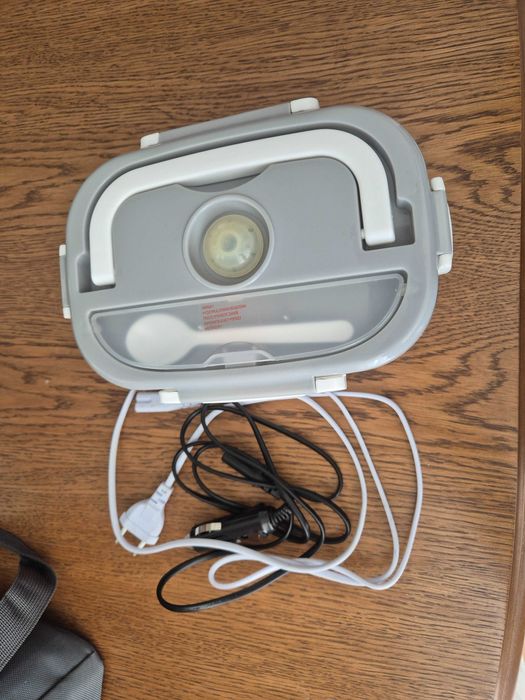 Elektryczny lunch box