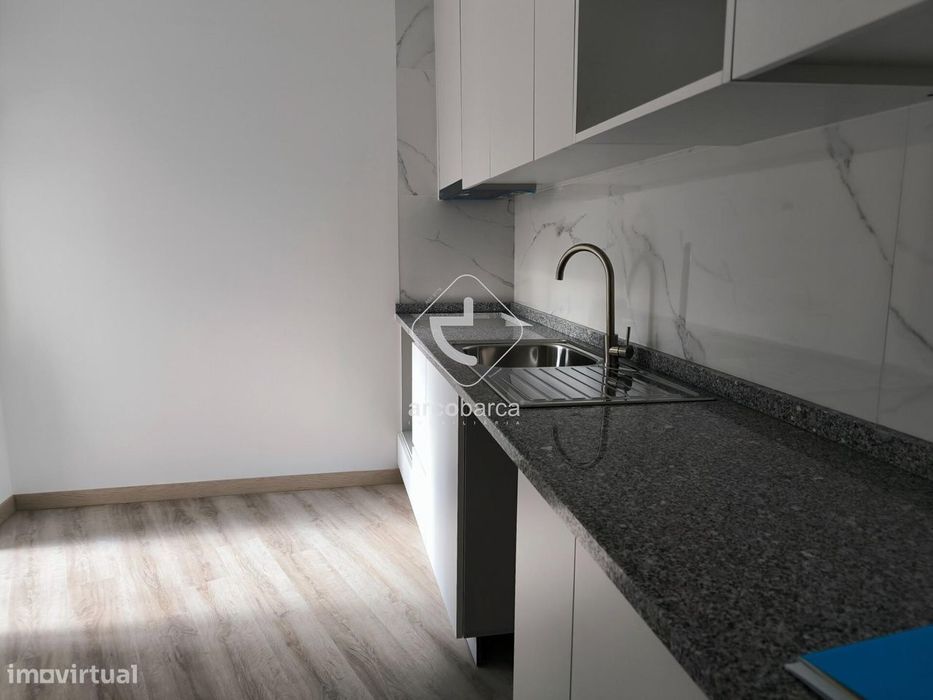 Apartamento T3+1 para Arrendamento, Pedrouços