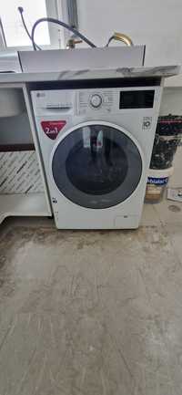 Máquina lavar e secar  roupa LG F4J6TM0W
