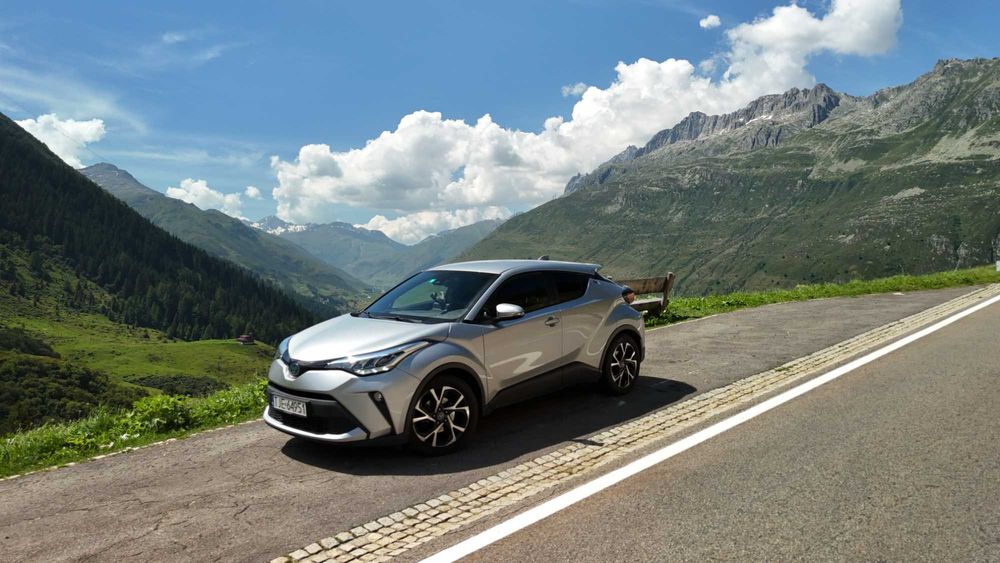 TOYOTA CHR 2022 - 2.0 HYBRYDA - 184 KM - Bogate Wyposażenie