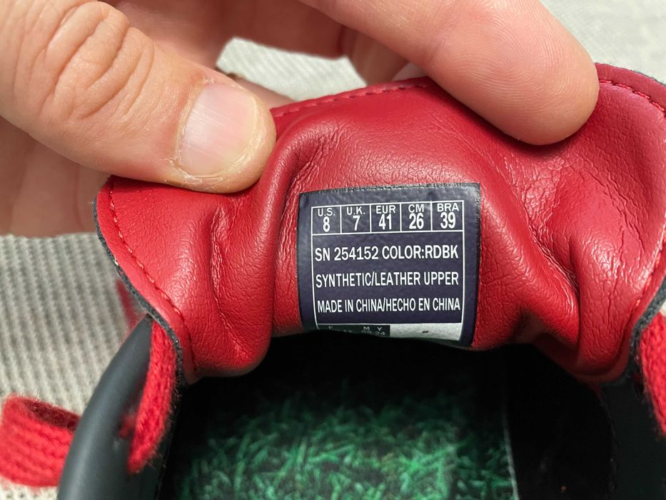 Skechers Hotshot vermelhos, tamanho 41