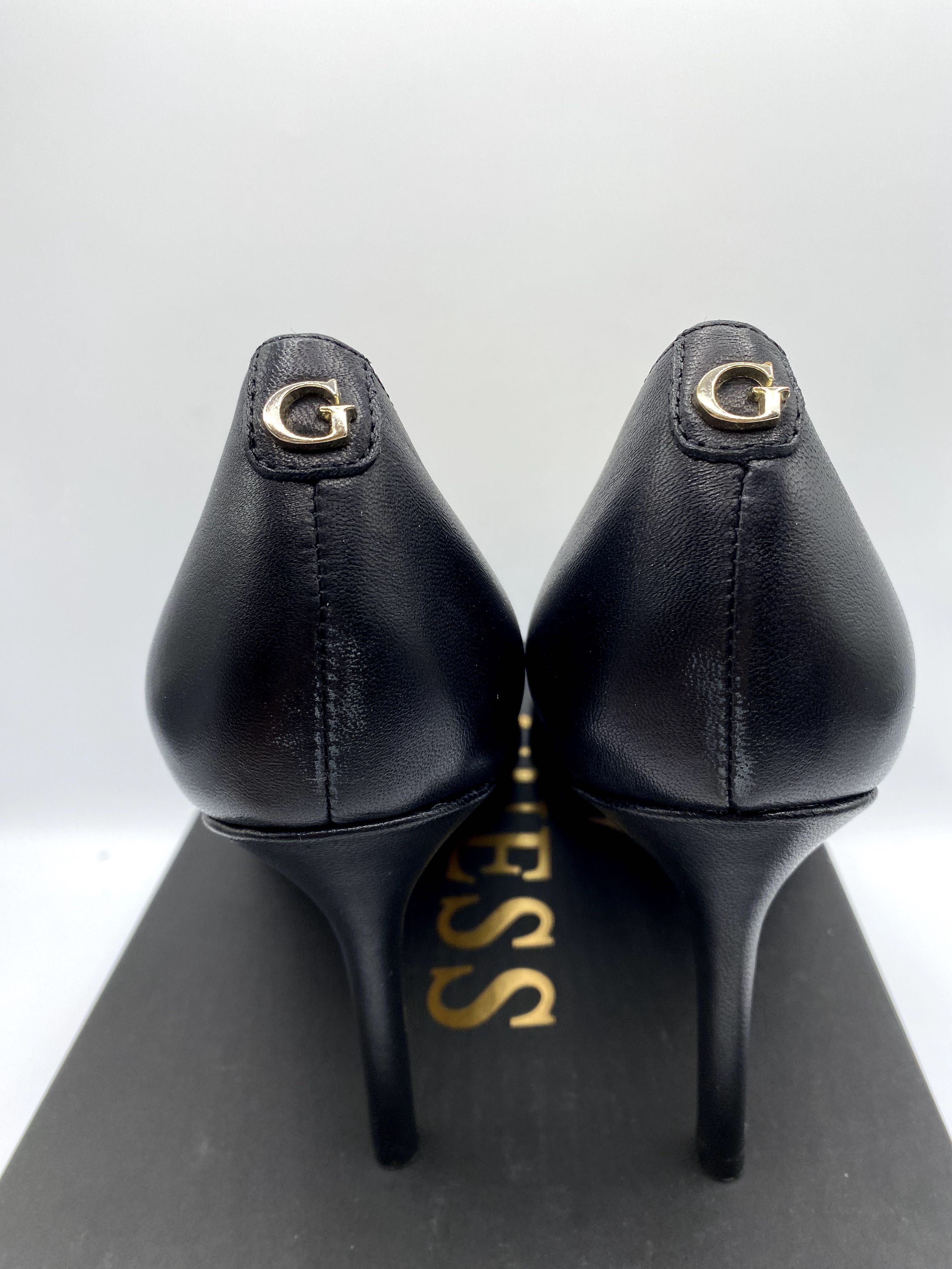 Guess Szpilki FL8DA9 LEA08 rozmiar 41