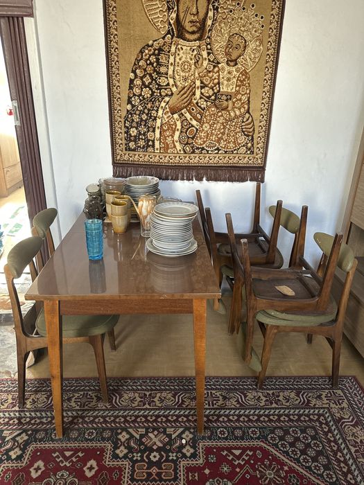 Stol i gat. Stan idealny