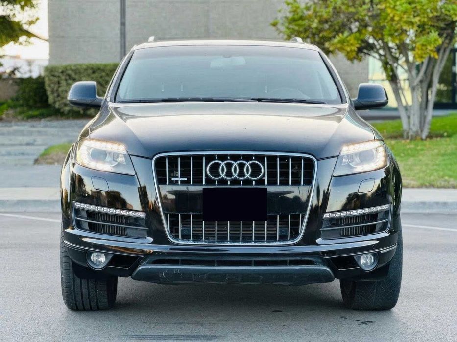 Audi Q7      2014
