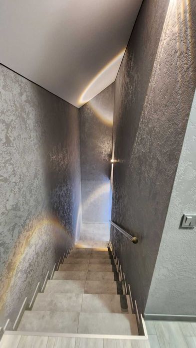 Пропонується до продажу сучасний таунхаус